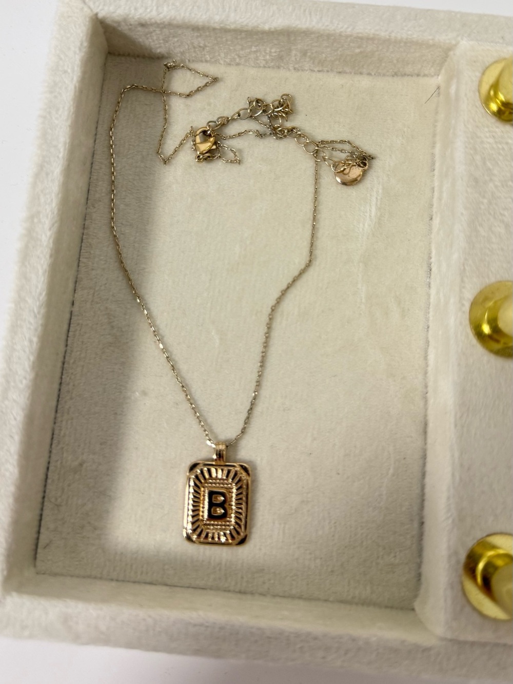 Gold Initial B Pendant Necklace